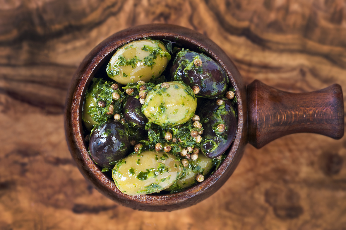 Mixed Olives with Coriander, Thyme, Coriander Seeds, Garlic, Orange juice